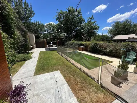 Juan Manuel de Rosas 4400