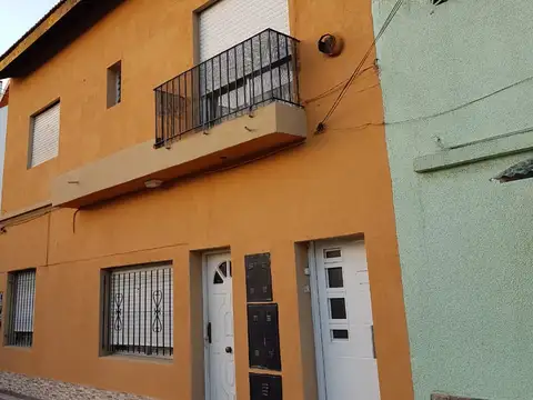 Depto 3 amb por escalera 