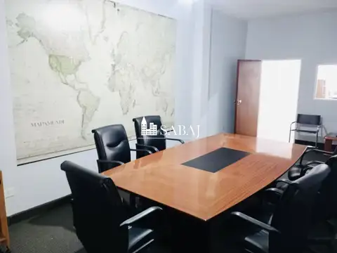 Oficina 7 ambientes con 3 baños