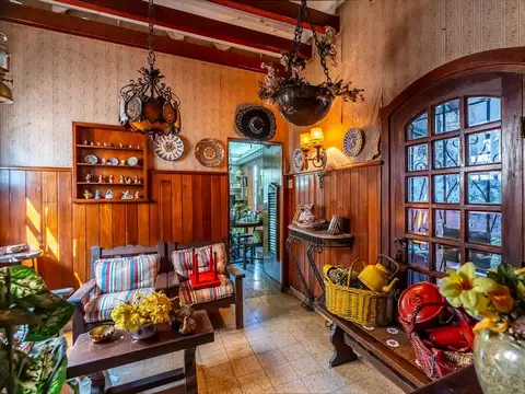 VENTA CASA AVELLANEDA CENTRO OPORTUNIDAD