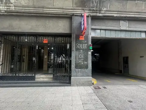 Bernardo De Irigoyen e/ Moreno y Avenida Belgrano