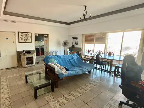 Juan Jose Paso al 1200