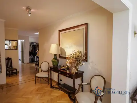 Casa en venta en Golf Club Argentino - Jardin parquizado - 5 dormitorios