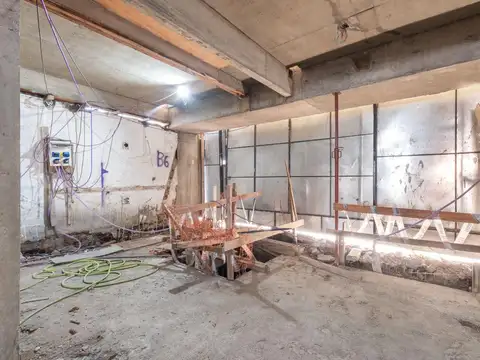 Depto. 4 amb. en Venta en Construcción en Edificio de Triple Frente de Categoria en V. Devoto.