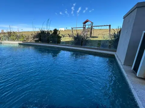 Departamento en Venta en Playa Mansa, USD 310.000