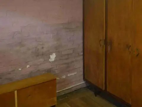 Propiedad Multifuncional: Dos Viviendas + Loc. com