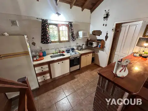 Casa 4 ambientes con 1 baño