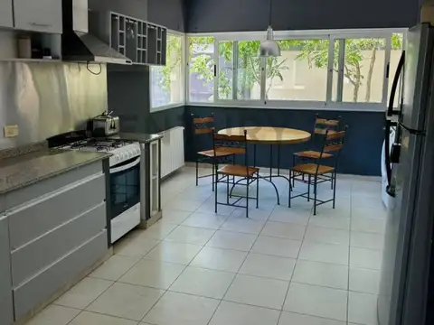 Casa en Alquiler en La Plata, USD 2.000