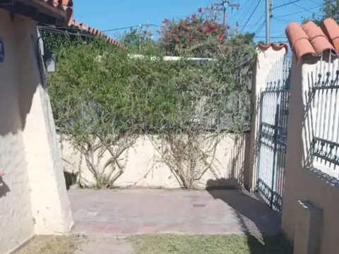 Casa en Venta en Godoy Cruz, USD 80.000