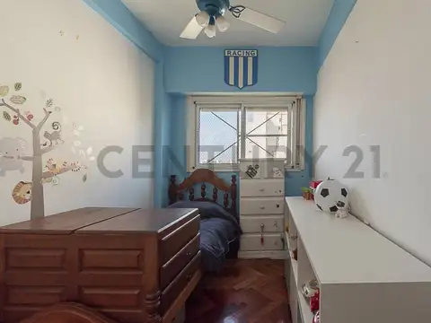 Departamento en Venta en Parque Chacabuco, USD 170.000