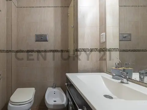 VENTA Depto 4 amb + dep con balcón - Parque Chacabuco