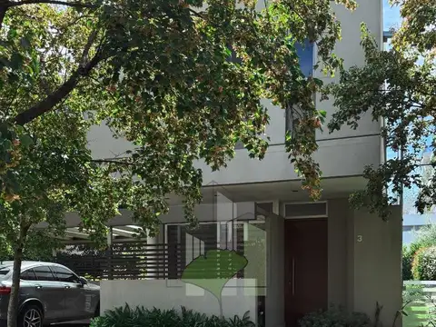 Casa 2 Plantas de 4 Amb C/cochera en Barrio Privado Dorrego