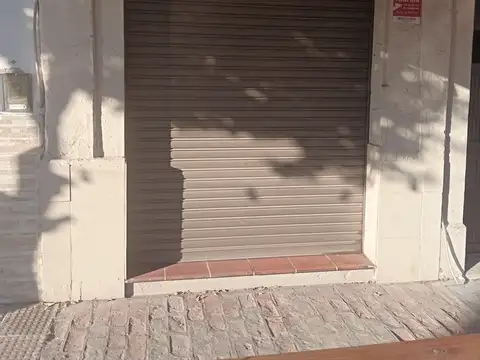 Local en Alquiler en Centro  - Campana, $ 700.000