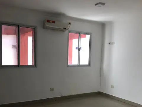 DEPTO  2 AMB AMPLIOS