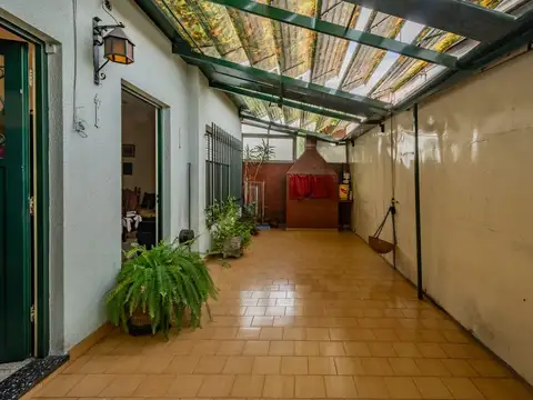Venta Casa de 3 ambientes con jardin -  Ciudadela