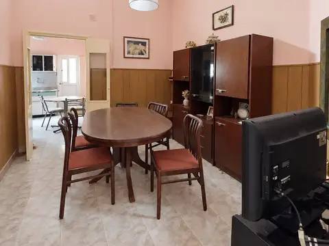 Casa 3 ambientes con 1 baño