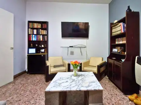 Depto Tipo Casa 4 ambientes con 2 baños