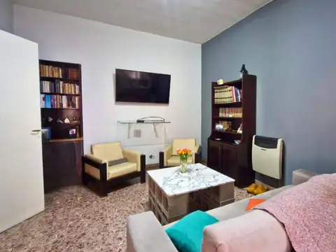 Depto Tipo Casa en Venta 62 años