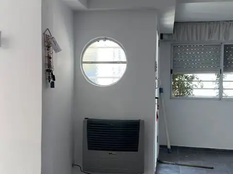 Depto Tipo Casa en Venta 40 años
