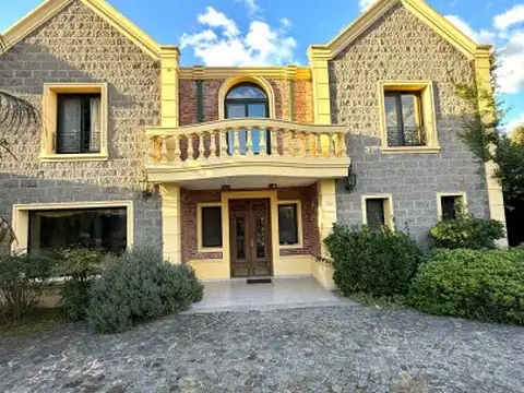 Casa en Venta en Barrancas de San José, USD 370.000
