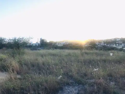 Terreno en Venta 20  mts Frente