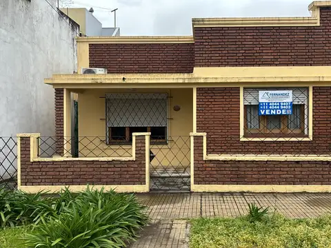 Casa en venta estilo Americano de 3 Ambientes en Quilmes Oeste