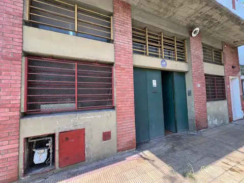 Galpón en  Alquiler en Villa Lynch