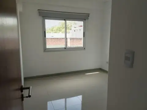 Departamento en Alquiler en Villa Saenz Peña, $ 900.000