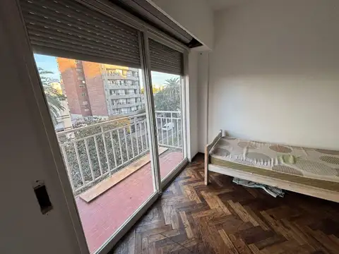 Avenida Francia  al 800