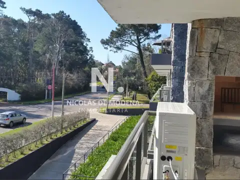 Vende apartamento en San Rafael de 2 dormitorios, Punta del Este.