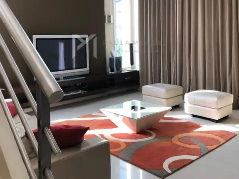 Casa 6 ambientes con 4 baños