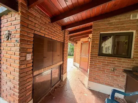Casa en Venta en Los Quinchos Country Club, USD 148.000