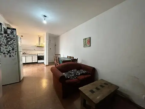 Depto Tipo Casa en Venta 46 años