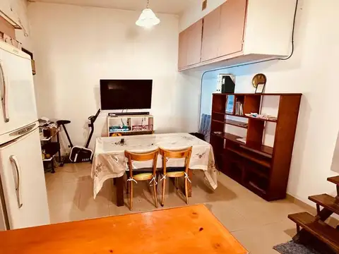 Casa 5 ambientes con 1 baño