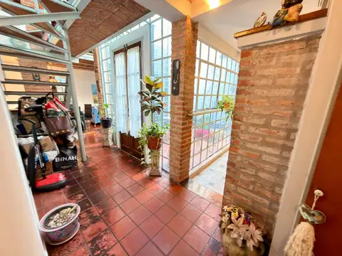 Depto Tipo Casa 3 ambientes con 2 baños