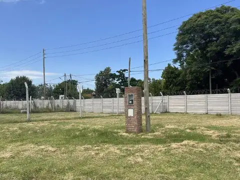 Terreno en Venta 27  mts Fondo