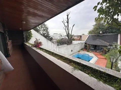 Casa en Venta con 5 cocheras