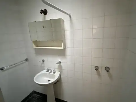 Depto Tipo Casa en Alquiler en La Plata, $ 600.000
