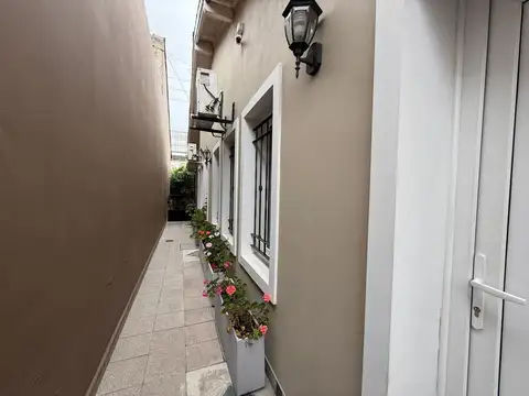 Venta casa 3 ambientes parque pileta Turdera apto crédito