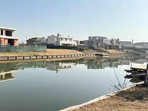 Terreno en Venta de 910,0 m2