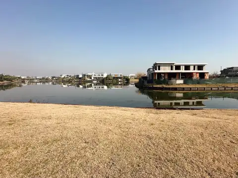 Terreno en Venta de 910,0 m2