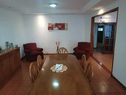 Casa en Venta en Flores, USD 350.000