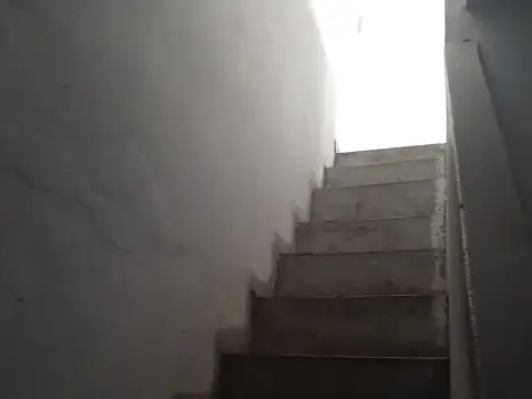 Casa con depósito en Parque Chacabuco