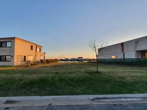 Terreno en Venta en Puertos, USD 230.000