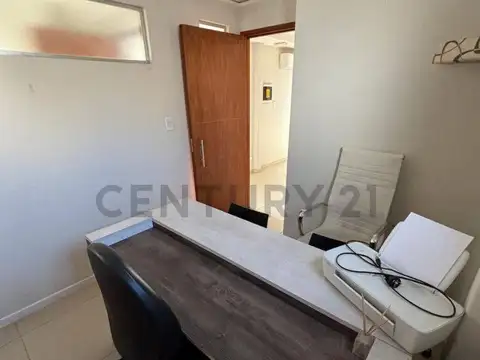 Av. San Martín 924 900, Piso 2