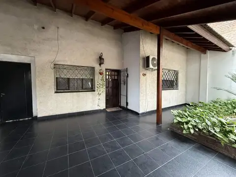 Casa en Venta en Banfield, USD 70.000