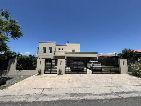 VENTA DE CASA EN LA TRINIDAD