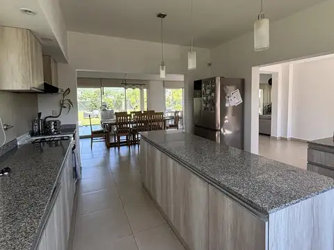 Casa en Venta en San Lorenzo Chico, USD 540.000