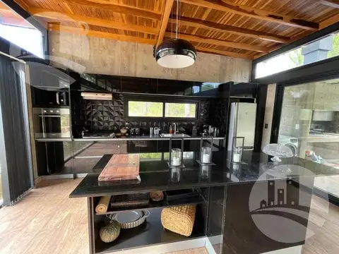 Hermosa casa 186 Mts2 / Villa Robles