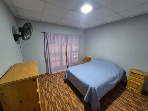 Casa 5 ambientes con 1 baño
